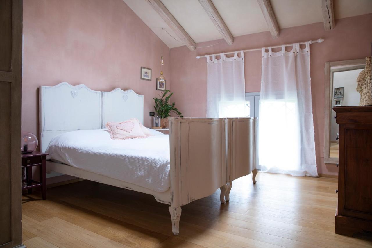 * * * * * Splendida Casa Di Campagna Кастеназо Экстерьер фото